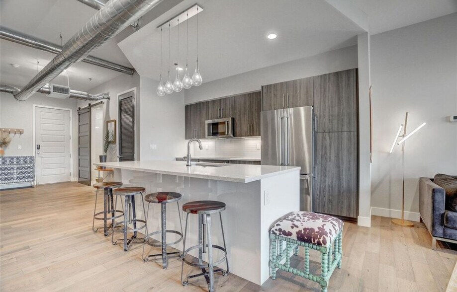 Primary Photo - 3198 Blake St