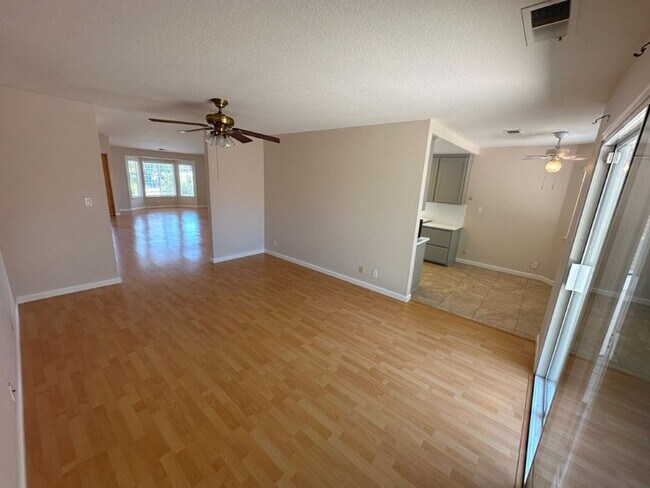 Building Photo - Nor Cal Realty, Inc. - 3 Bedroom 2  Bath w...