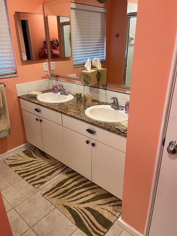 Building Photo - 828 Padua Ln