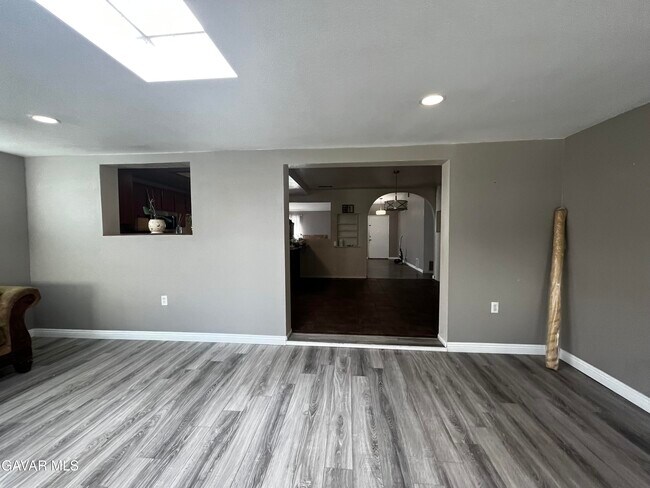 Building Photo - 43770 Santa Rosa Cir