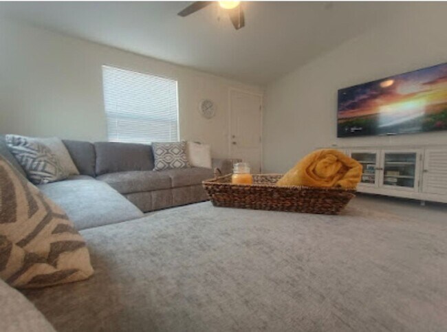 Building Photo - 9337-9339 Montemar Drive