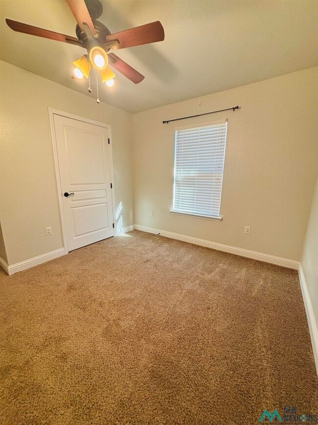 Building Photo - 517 Almond Tree Ln