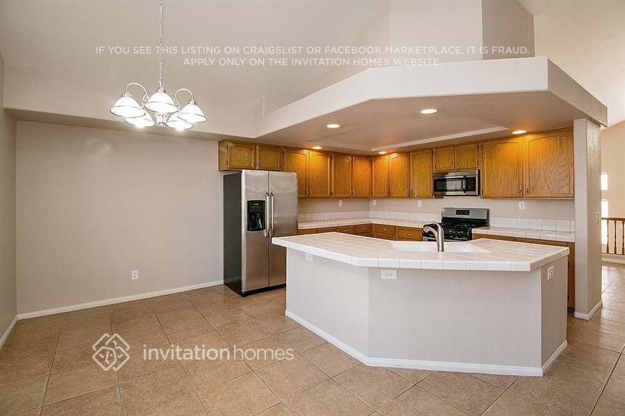 Building Photo - 4420 Lilac Glen Dr