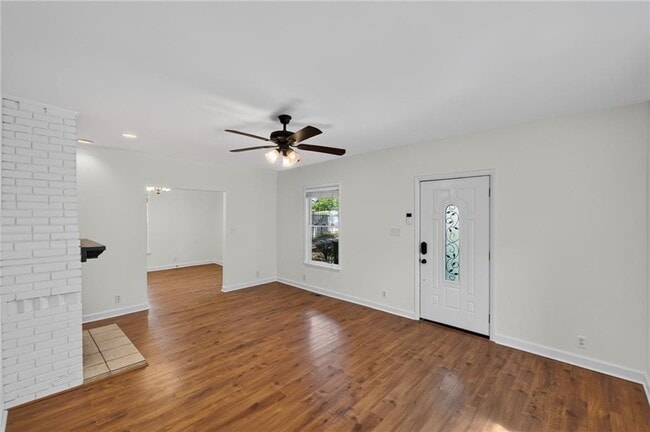 Building Photo - 1801 Evans Dr SW