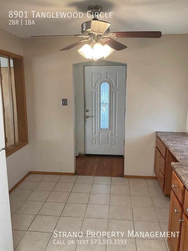 Building Photo - 8901 Tanglewood Cir