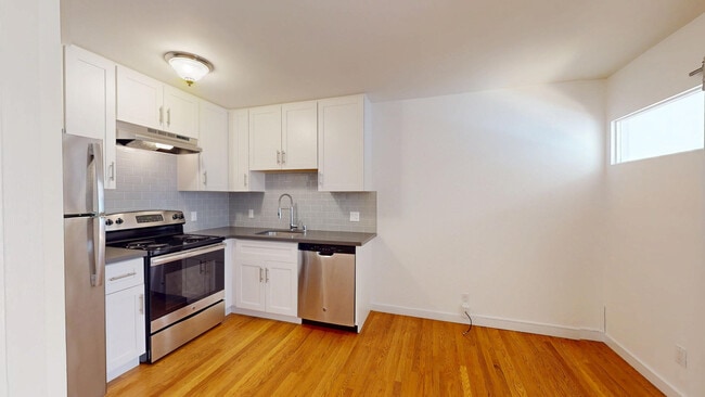 Building Photo - 759 Green St