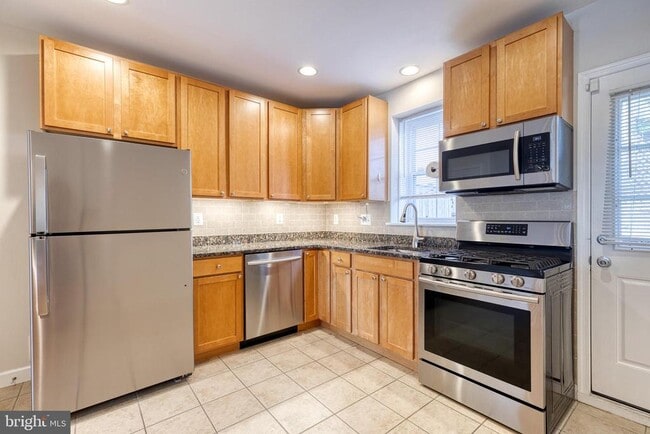 Building Photo - 3638 Keswick Rd