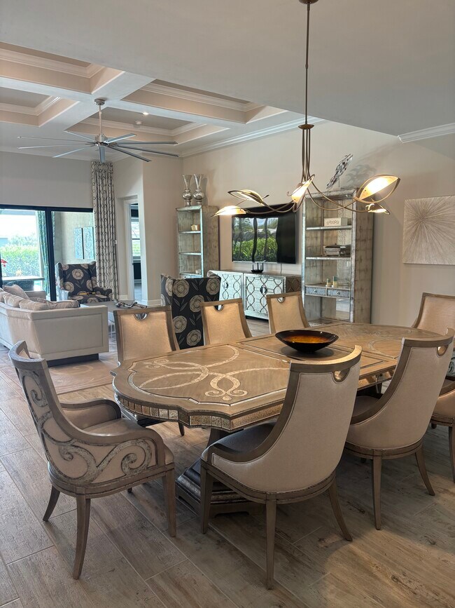 Building Photo - 9574 Everglades Dr