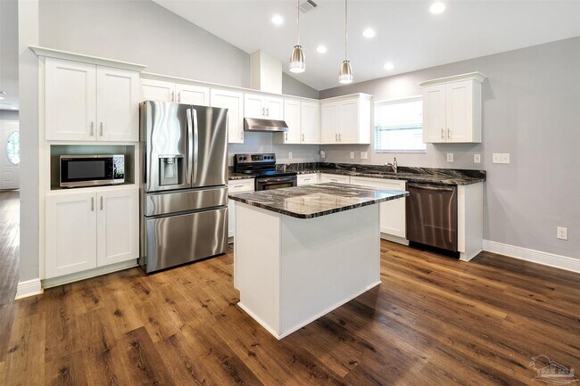 Building Photo - 1504 Ora Dr