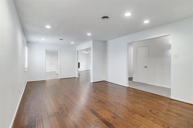 Building Photo - 10415 Mapleridge Dr