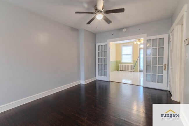 Building Photo - 414 Elrino St