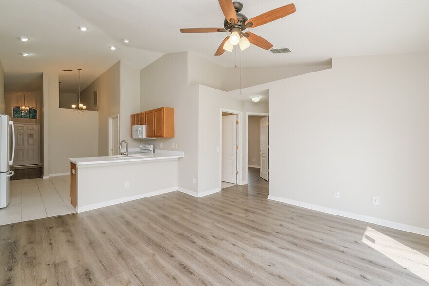 Building Photo - 3824 Briley Loop