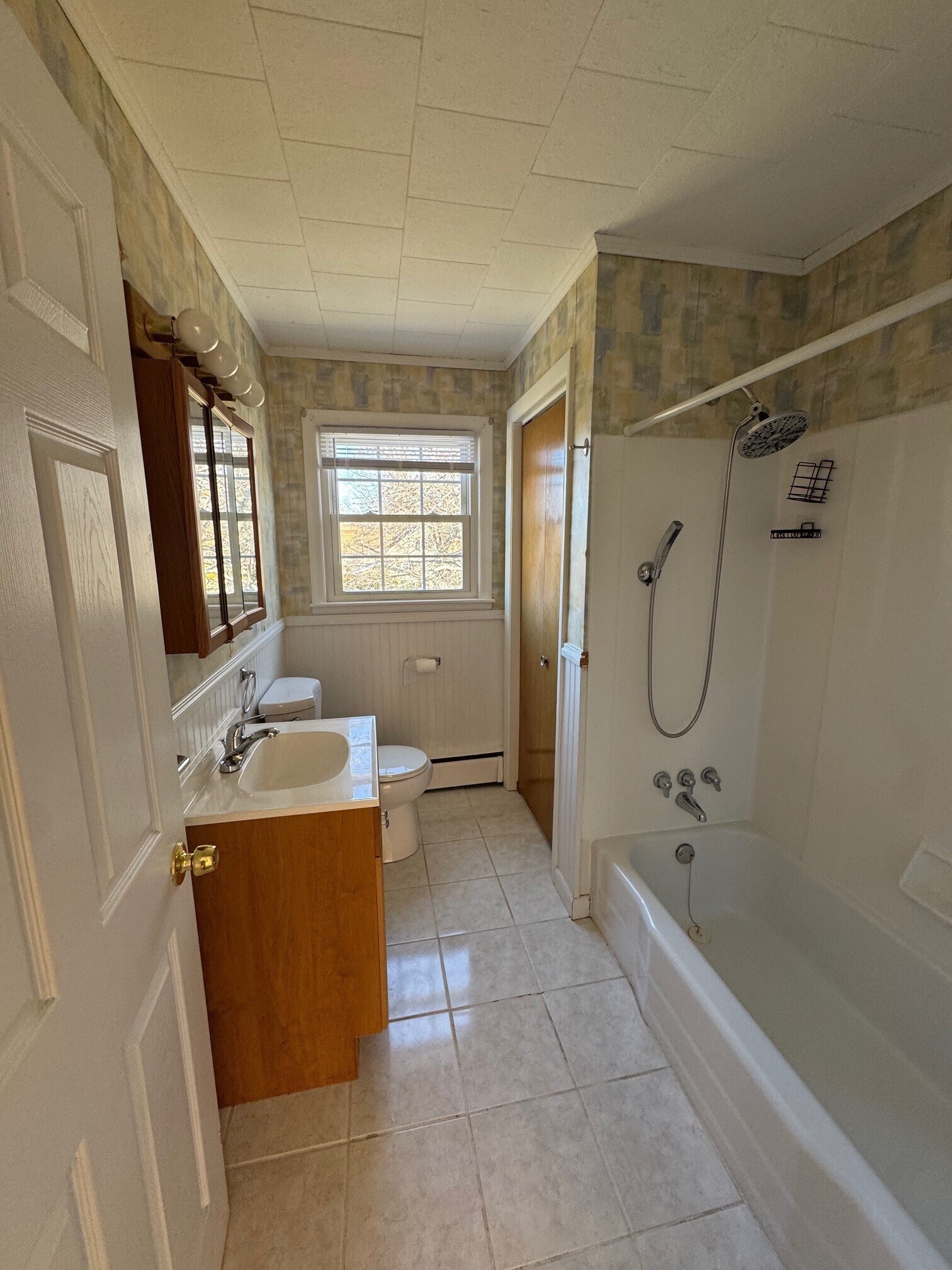 Building Photo - 120 Elm St