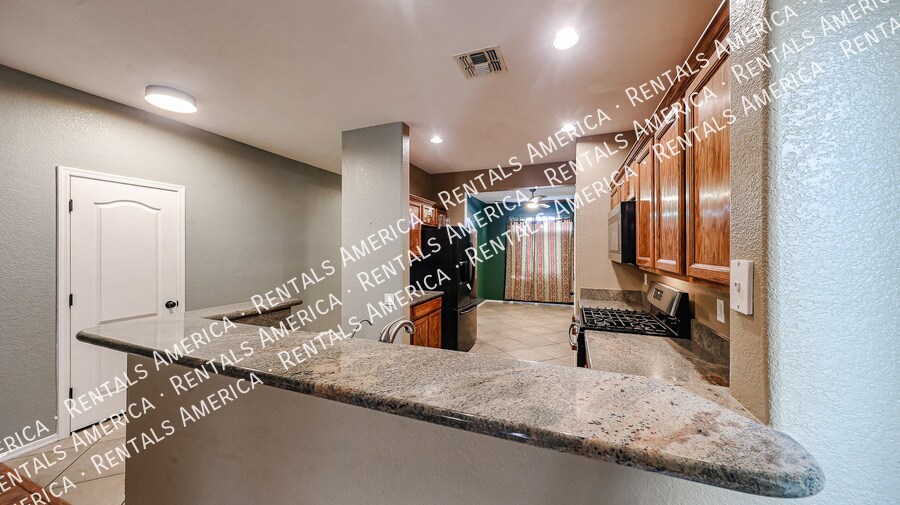 Building Photo - 11555 W Kinderman Dr