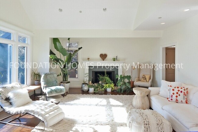 Building Photo - 62 Miwok Dr