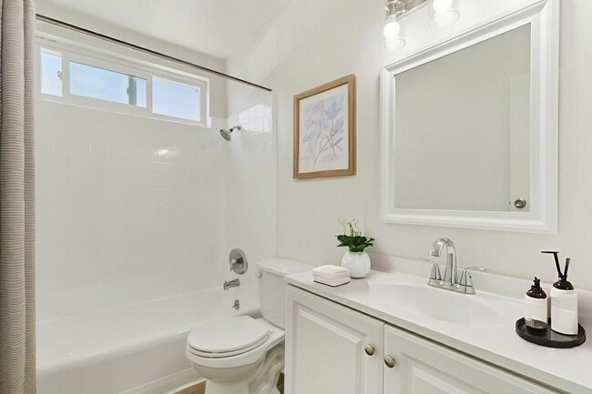 Bathroom - Aurora Vista Apartments