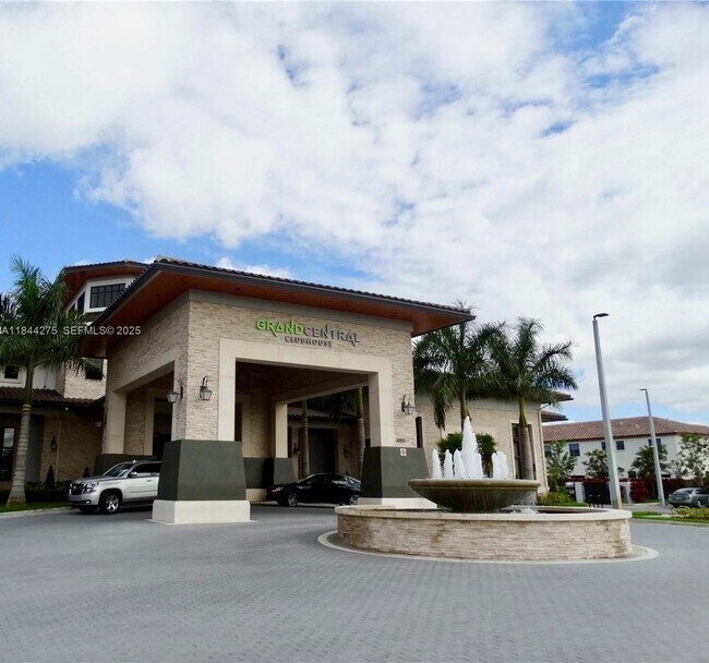 Building Photo - 7905 NW 104th Ave