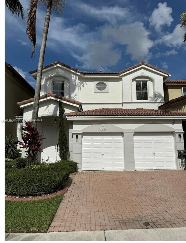 Building Photo - 7563 NW 112th Pl