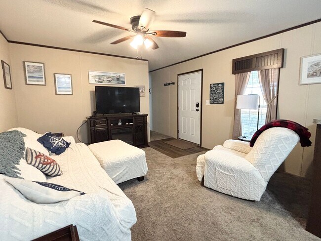 Building Photo - 2536 Blue Marlin St SW