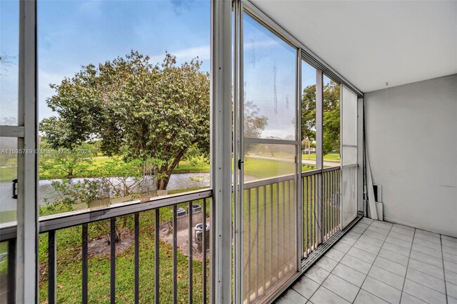 Building Photo - 13155 SW 7th Ct
