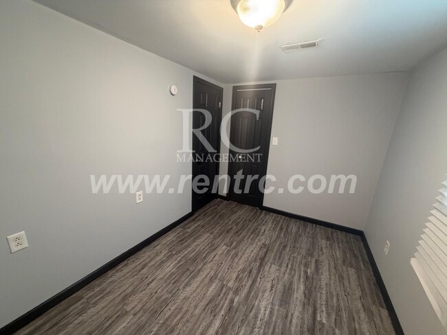 Building Photo - 638 McNeil-E