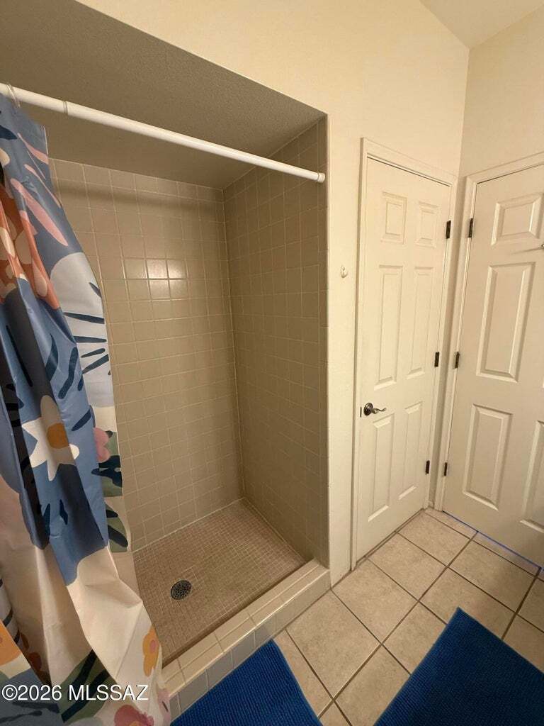 Building Photo - 5750 N Camino Esplendora