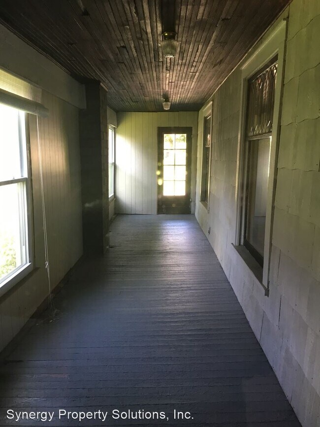 Building Photo - 4 br, 1.5 bath House - N. Union St. 265 Cr...