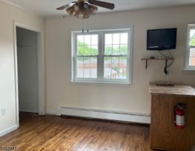 Building Photo - 15A Atherton Ct
