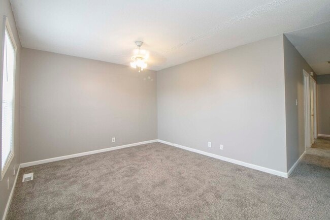 Building Photo - 1608 Hannibal Dr