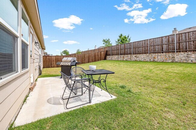 Building Photo - 1728 Trace Dr