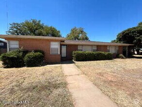 Building Photo - 8302 I-27