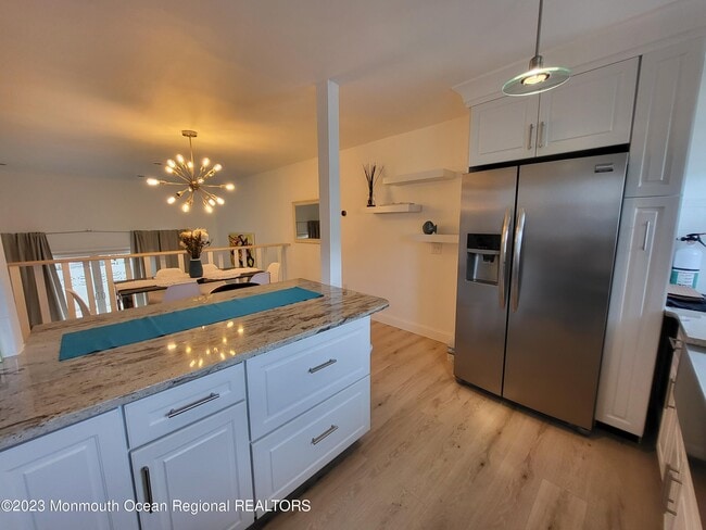 Building Photo - 18 Village Rd