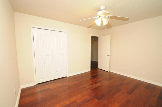 Building Photo - 16127 Eaglewood Spring Ct