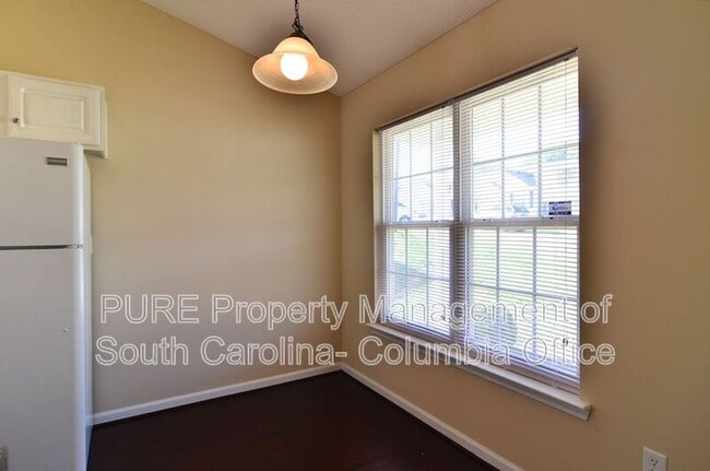 Building Photo - 112 Palm Ct