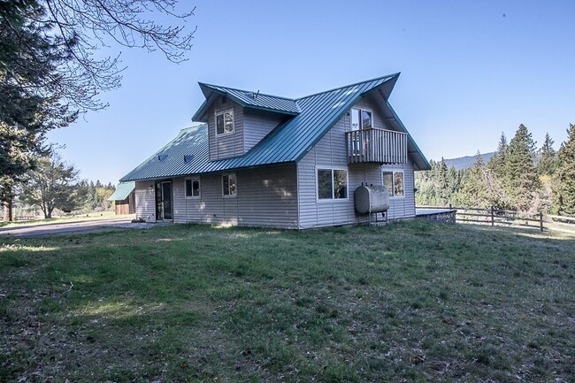 Building Photo - 95 Rattlesnake Rd