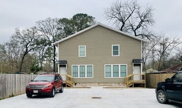 Building Photo - 4622 Haywood St