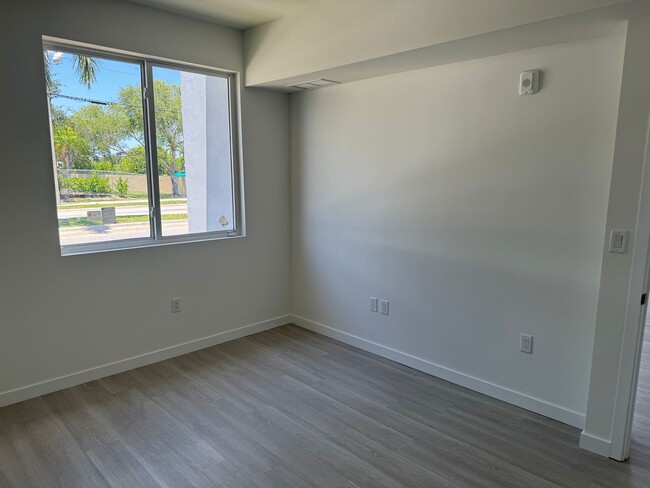 Building Photo - Nascent Villas