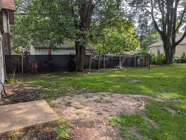 Building Photo - 1008 N Mckinley Ave