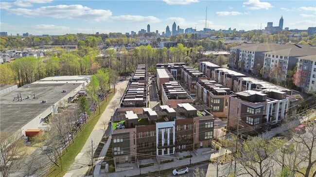 Building Photo - 1207 Chelsea Cir NW