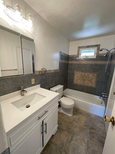 Building Photo - 4114 Conger St