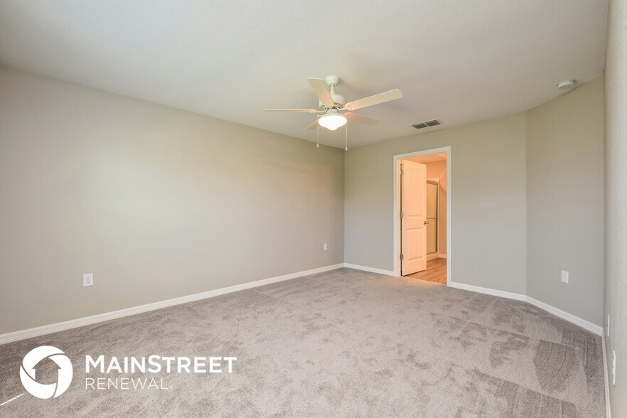 Building Photo - 1220 NW 36th Pl