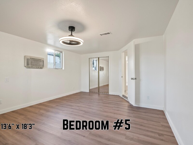 Building Photo - 4120 E 4th St