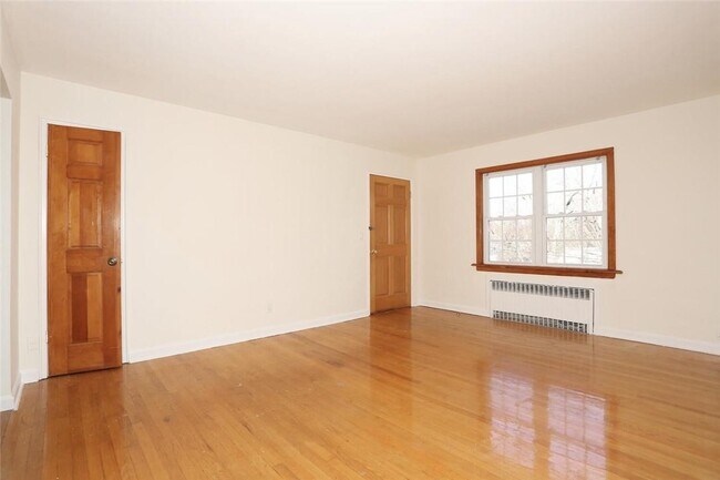 Building Photo - 1 Rockland Ave