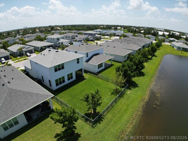 Building Photo - 10696 SW Estella Ln