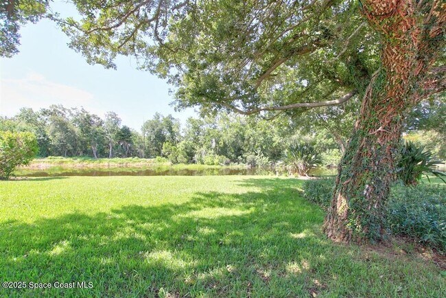 Building Photo - 4240 Wood Haven Dr