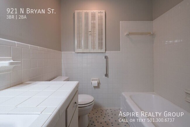 Building Photo - Updated 3 bedroom Home in Midtown