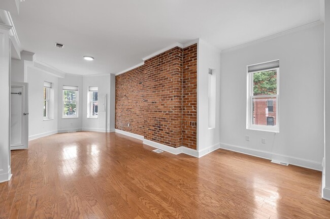 Building Photo - 817 T St NW