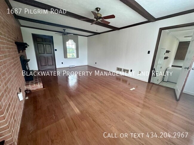 Building Photo - 1687 Pilgrim Rd