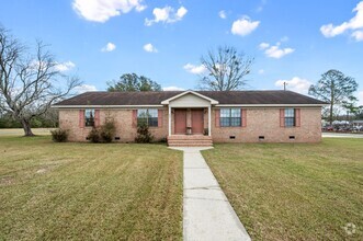 Building Photo - 201 S Cypress St