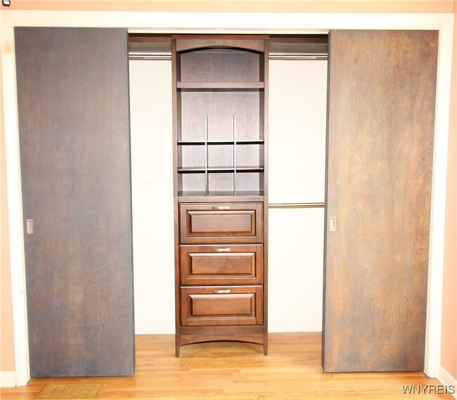 Building Photo - 8709 Nottingham Terrace